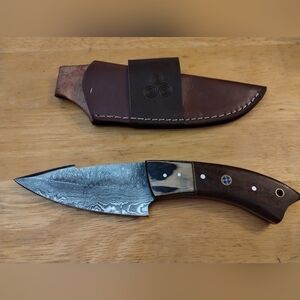 New Damascus steel blade men's hunting knife with sheath